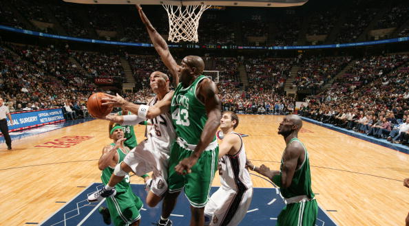 在弯道时保 在弯道时保