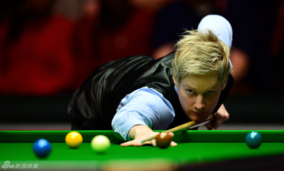 充满担忧 充满担忧